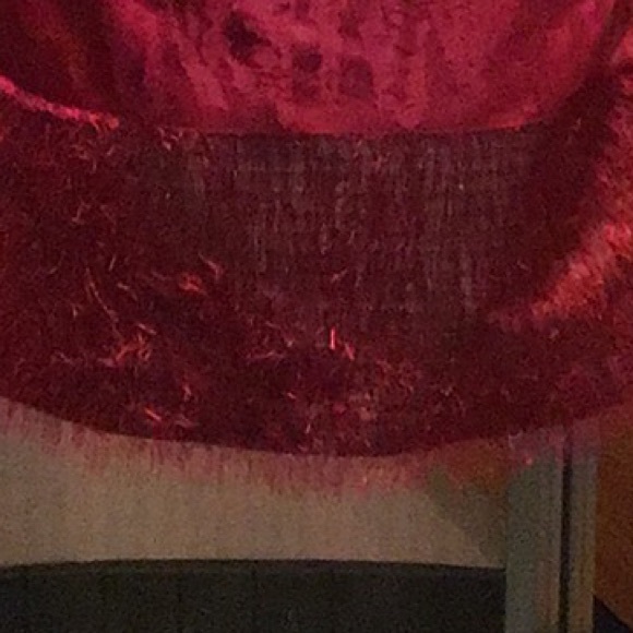 NWOT Red satin pencil skirt with fun fur - Picture 3 of 3